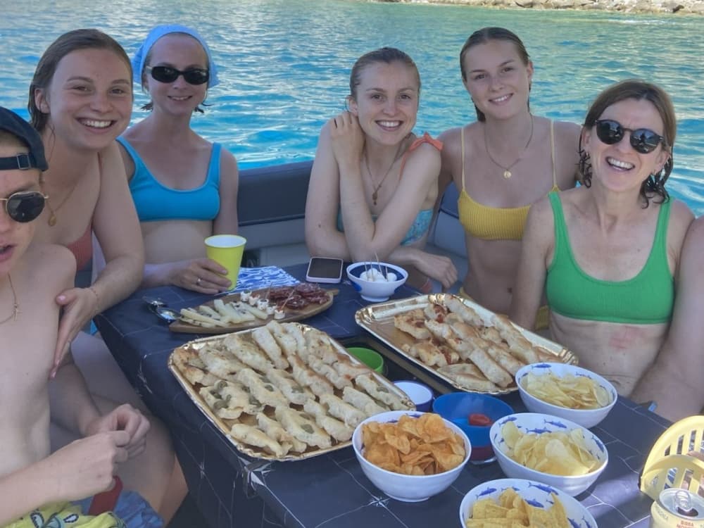 Excursión exclusiva en barco por las Cinque Terre