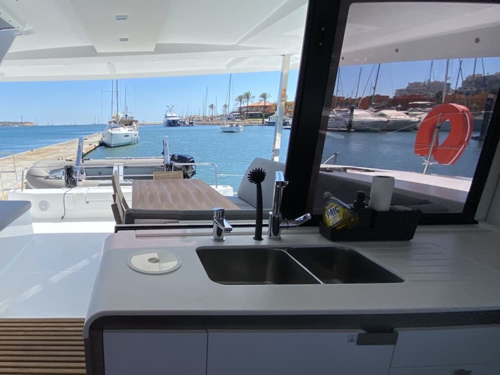 Portimão: Półdniowy katamaran premium