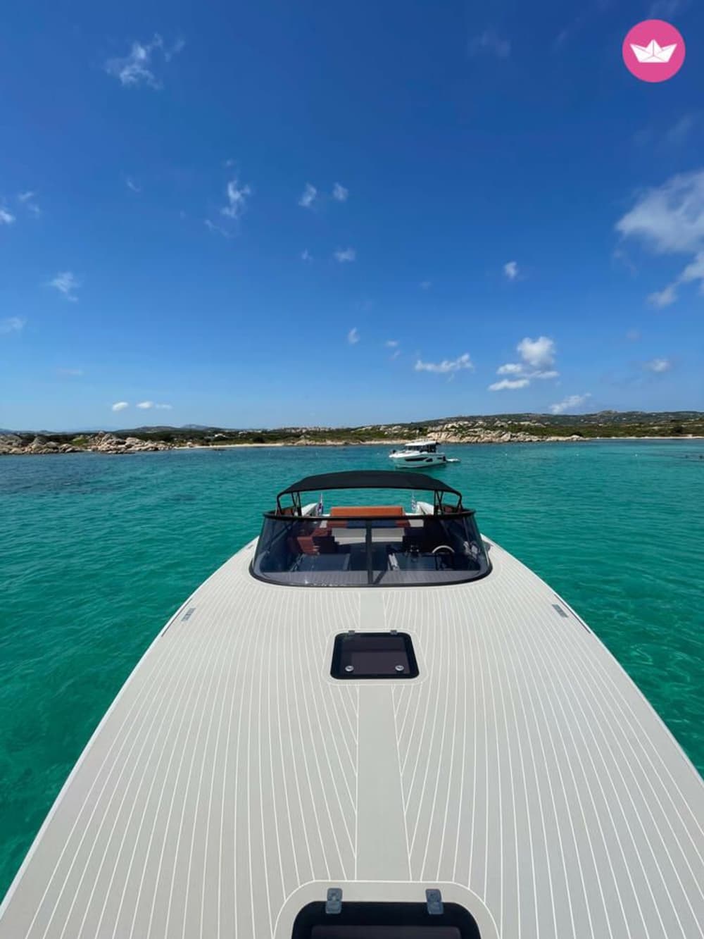 Full-day luxury cruise between Golfo Aranci, La Maddalena, or Corsica