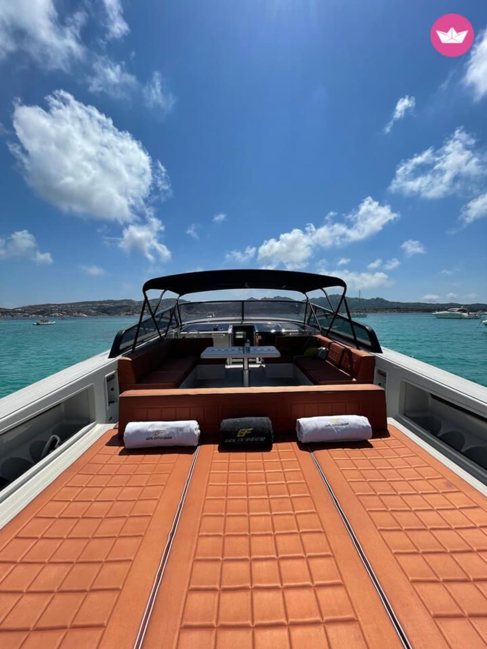 Full-day luxury cruise between Golfo Aranci, La Maddalena, or Corsica