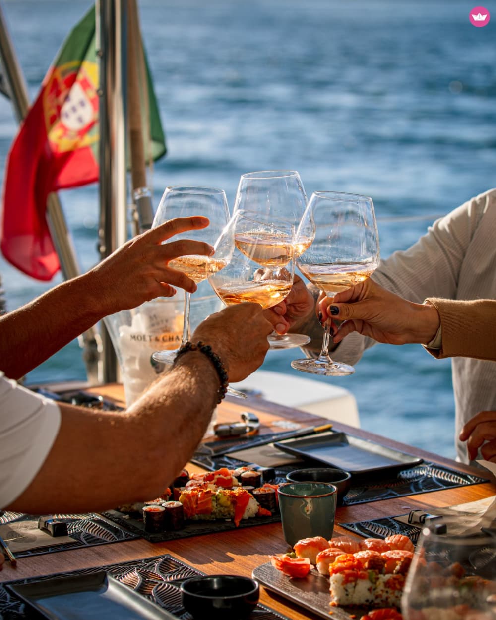 Escapade côtière à Lisbonne : Croisière d’une demi-journée et arrêts baignade pittoresques