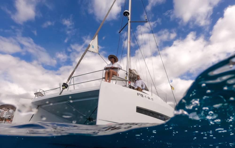 Marbella en catamaran de luxe : 6 heures de nature et de paysages