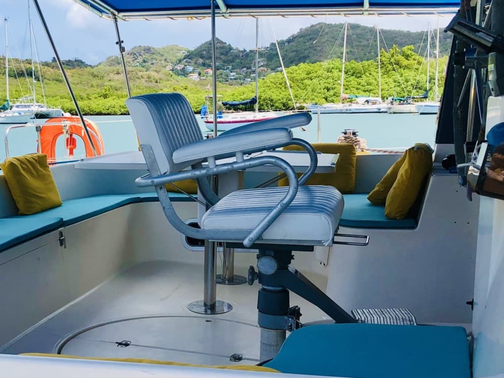 A full day of magic in Grenada on a catamaran