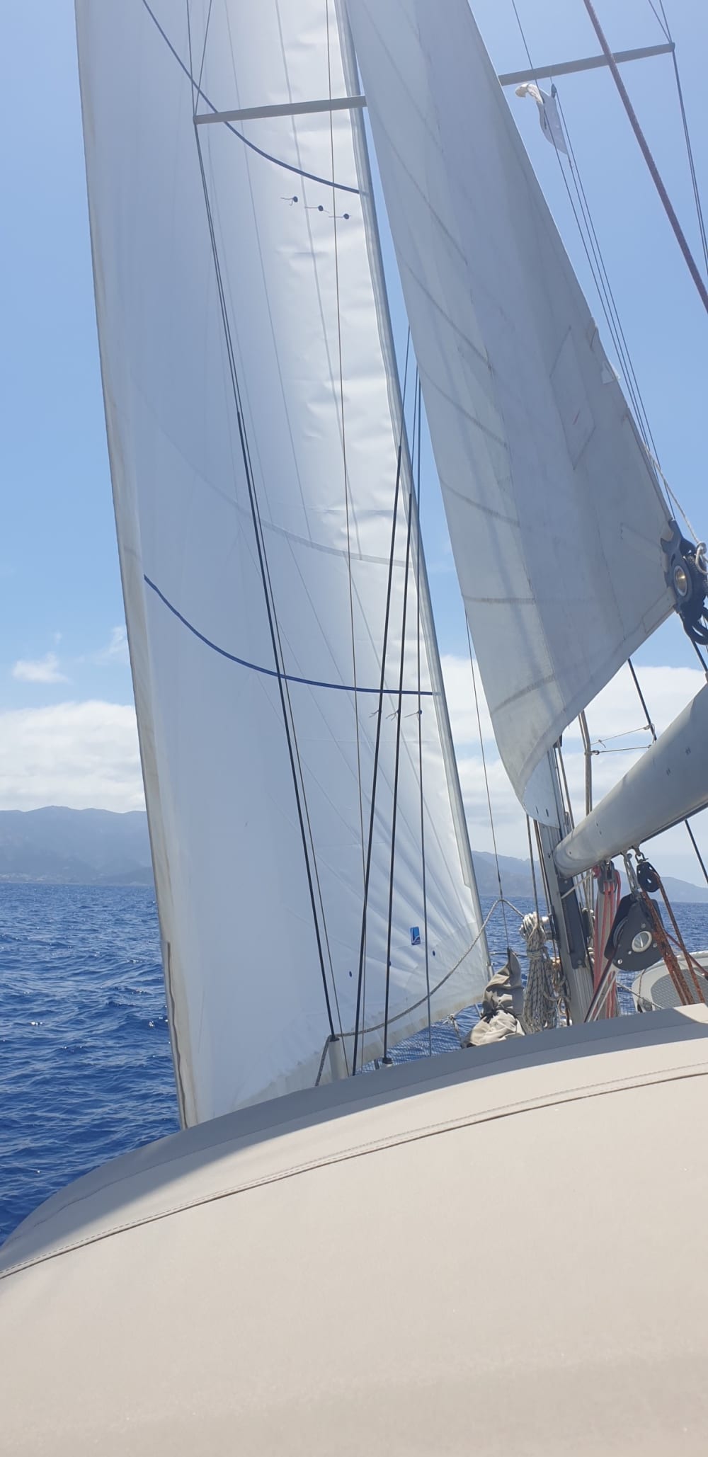 Your magical day on a sailboat!