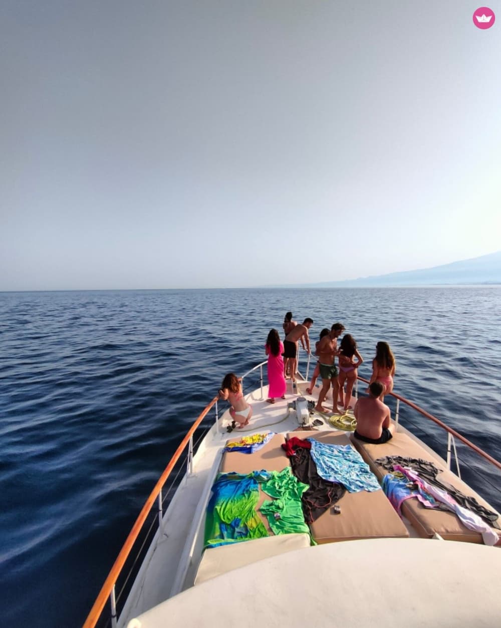 Twilight Tides & Dolphin Dreams: En solnedgångskryssning i Taormina Bay