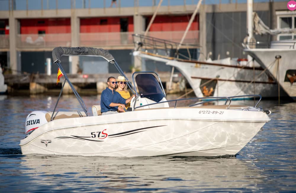 4 timmar i Barcelona – Simma och koppla av vid Medelhavet