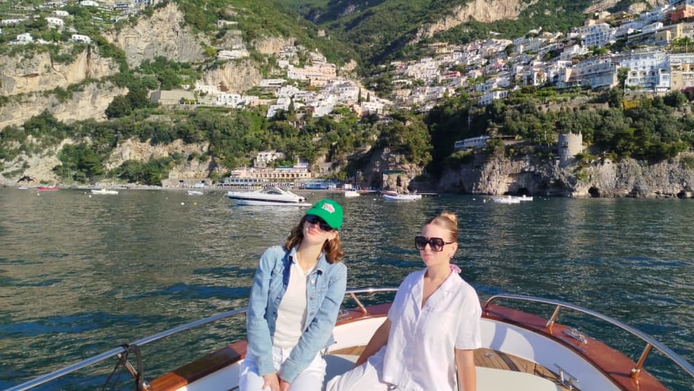 Fira med stil: Unika och oförglömliga evenemang ombord på Mimì 9.5 Elite