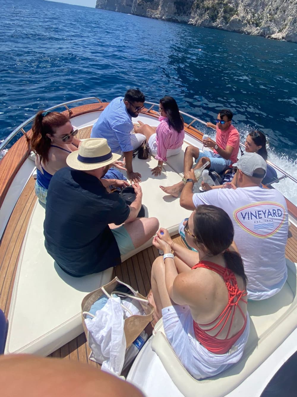 Fira med stil: Unika och oförglömliga evenemang ombord på Mimì 9.5 Elite