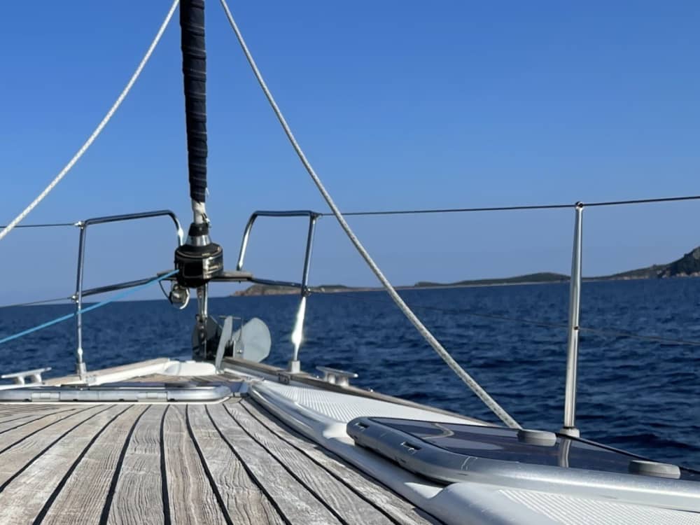 Excursie privată cu barca de 9 ore în Cagliari