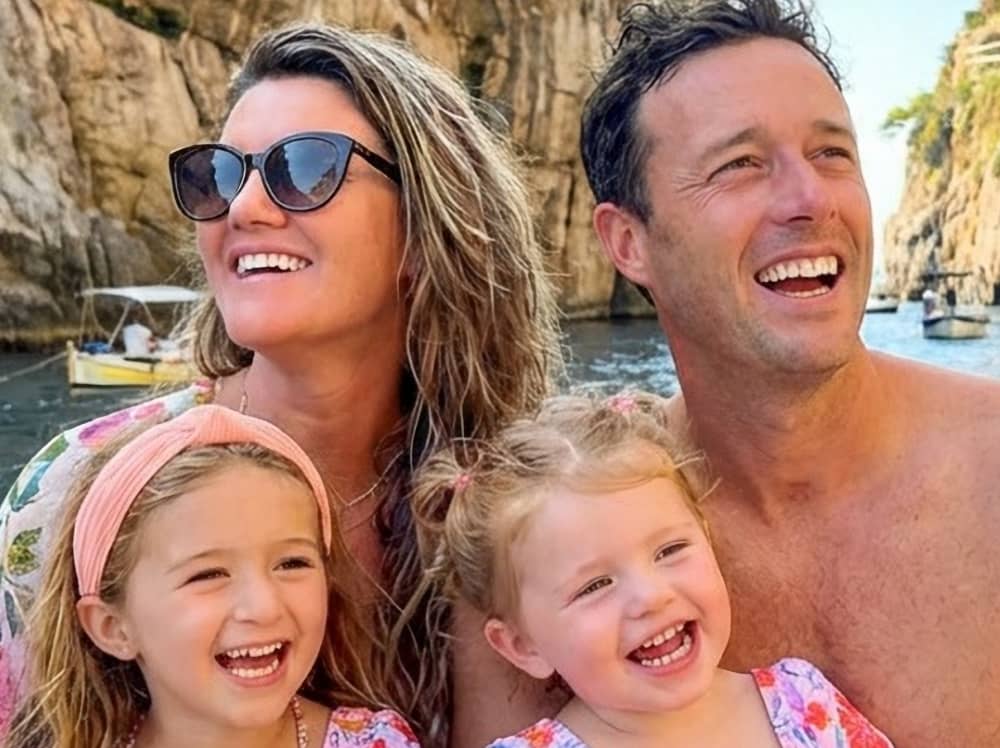 Capri Coast Adventure Cruise from Sorrento with Brunch & Free Bar