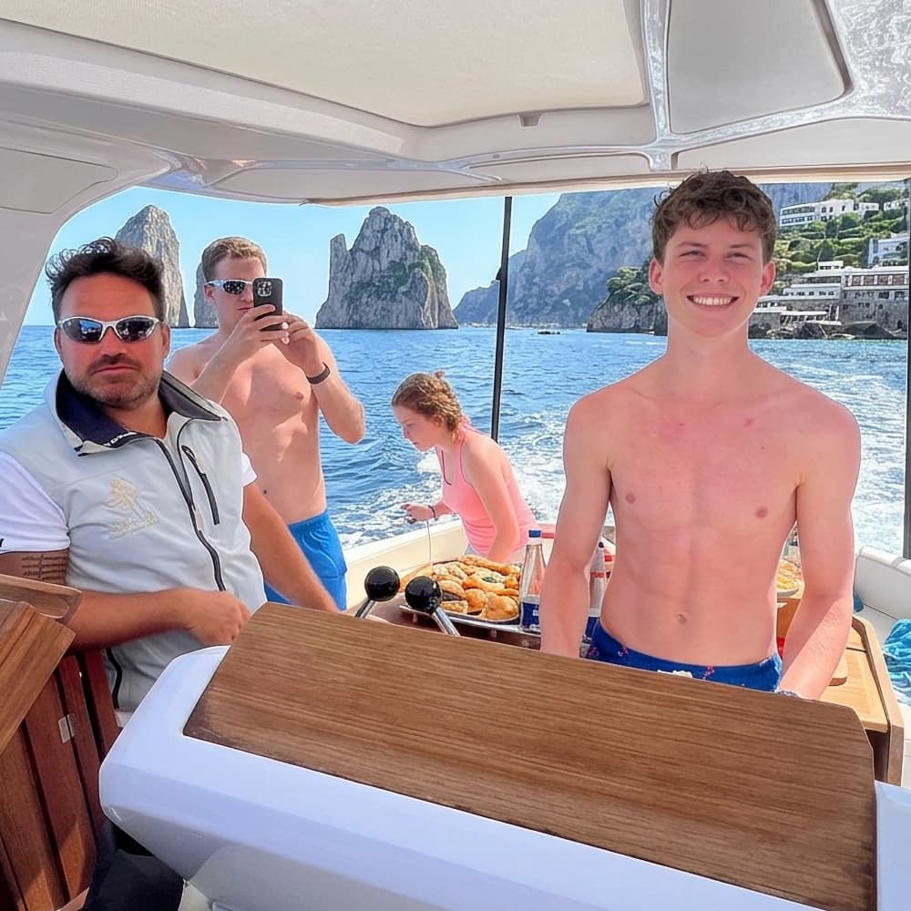 Capri Coast Adventure Cruise from Sorrento with Brunch & Free Bar