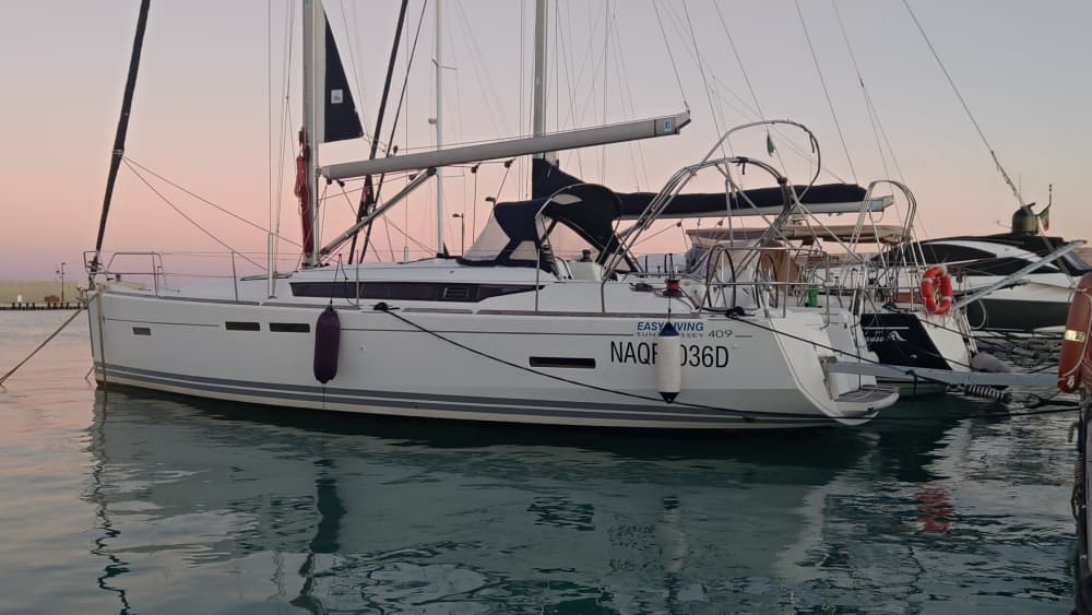 Ganztägiger Segeltörn in Polignano a Mare auf einem Segelboot