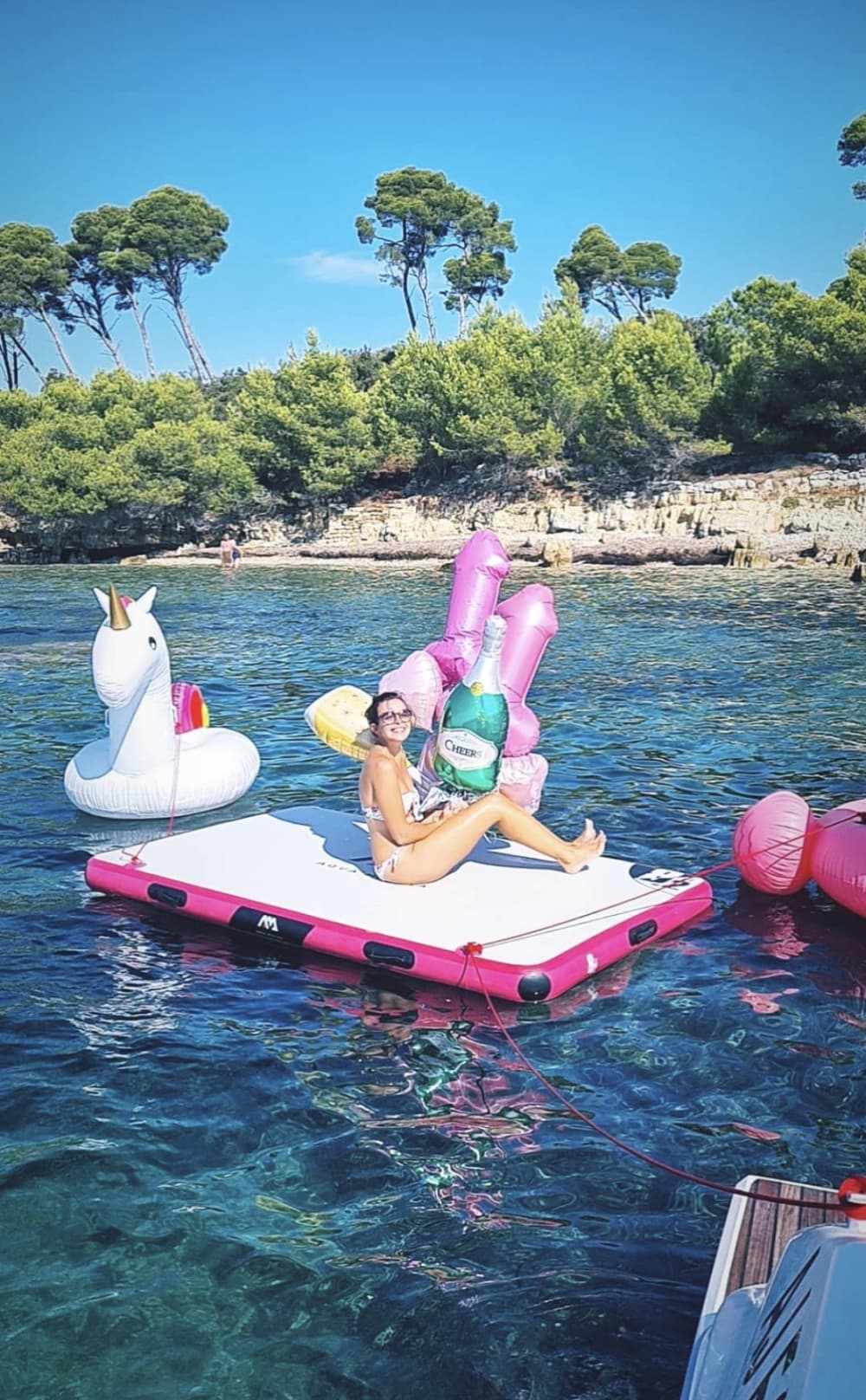 Antibes'in en güzel yanı suda: Motorlu tekneyle özel tam gün turu.