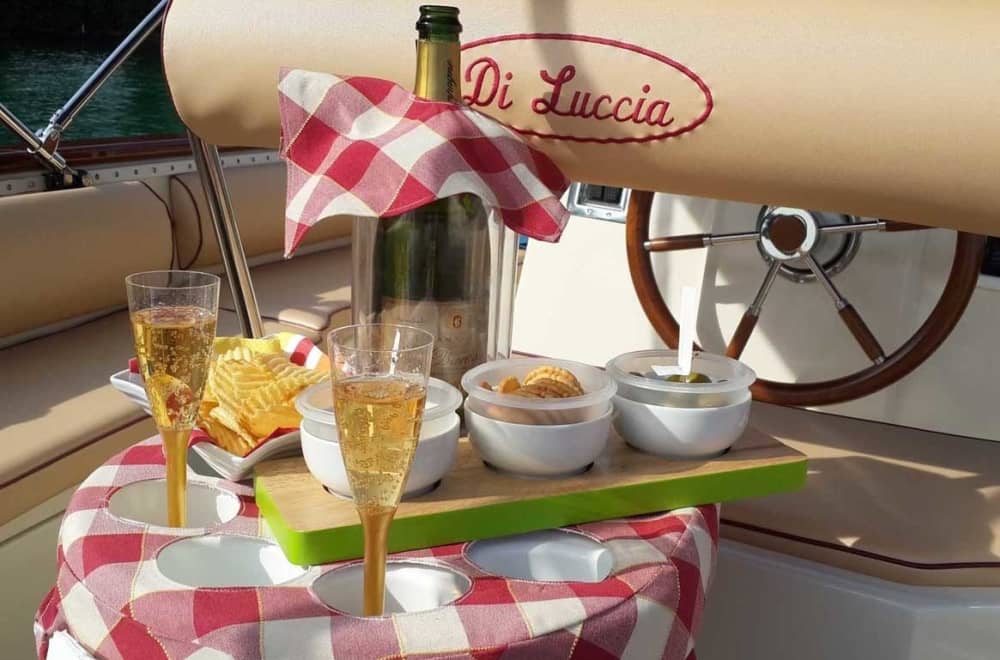 Rent a motorboat for 4h30 of fun