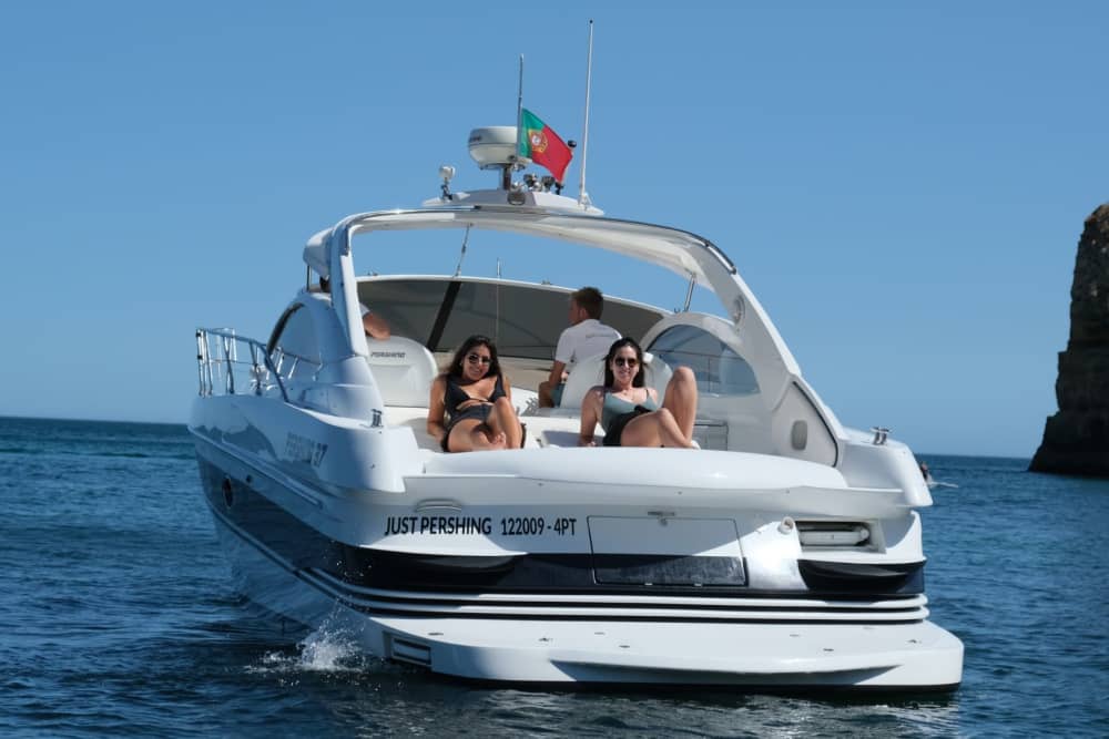 Między klifami a sekretnymi plażami – 3-godzinny rejs z Lagos