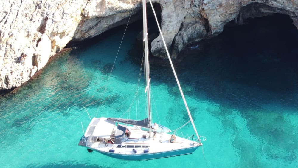 Full-day sailing experience in Porto Cristo