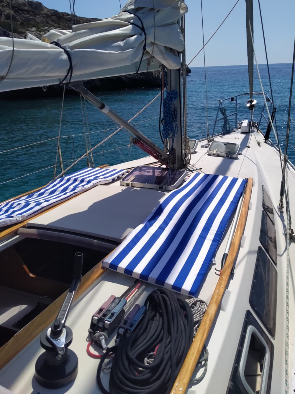 Full-day sailing experience in Porto Cristo