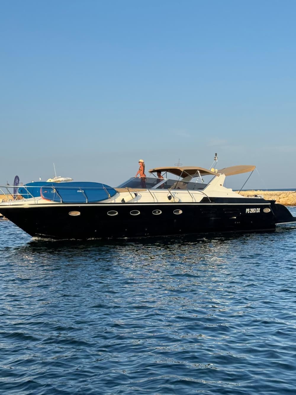 En dag runt Marzamemi: Njut av 9 timmars upptäcktsfärder på en motorbåt