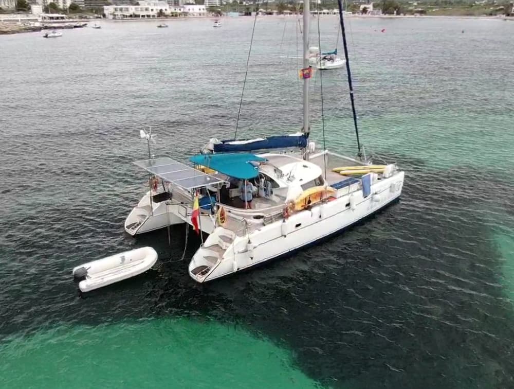 Heldagssol, hav och lugn: En dagscharter från Ibiza till Formentera