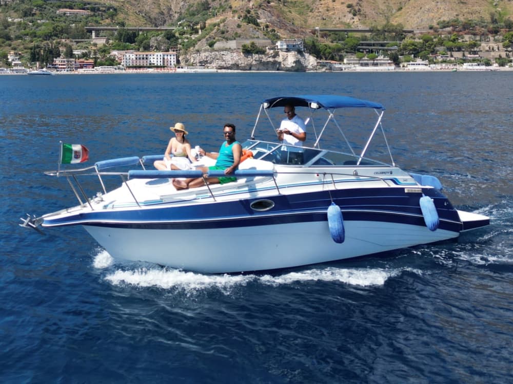 Full day between Taormina and hidden bays