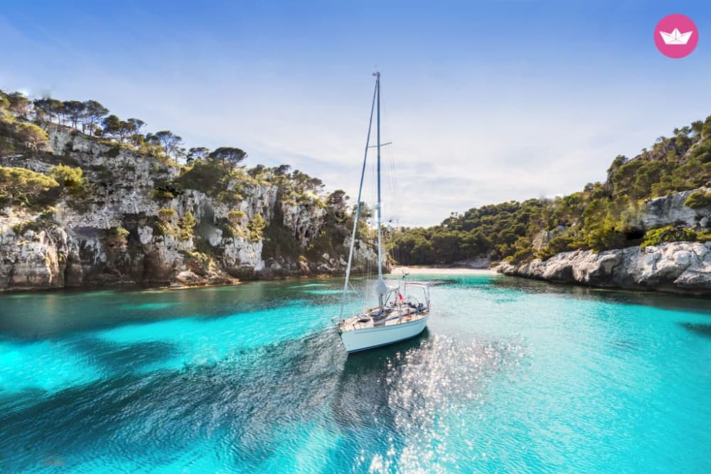 Tussen baaien en turquoise wateren: een halve dag op Menorca