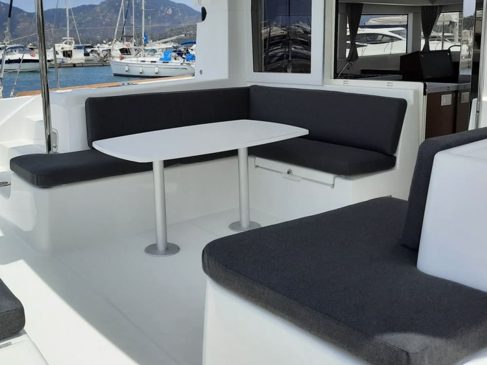 Expérience en catamaran Villasimius et Capo Carbonara