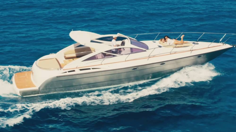 Your private motorboat for a day around Chania