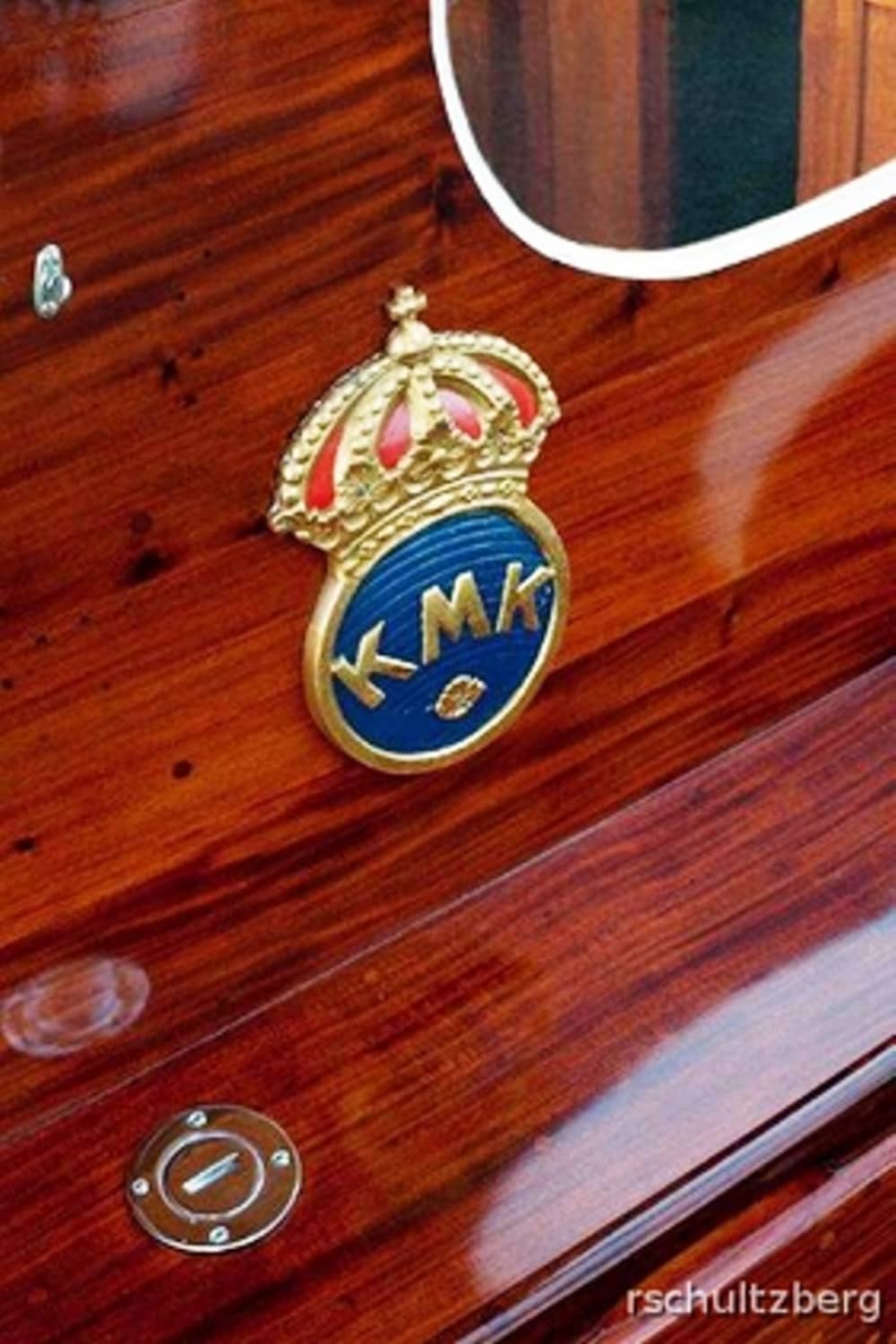 2h30 para descobrir Berlim em um barco a motor.