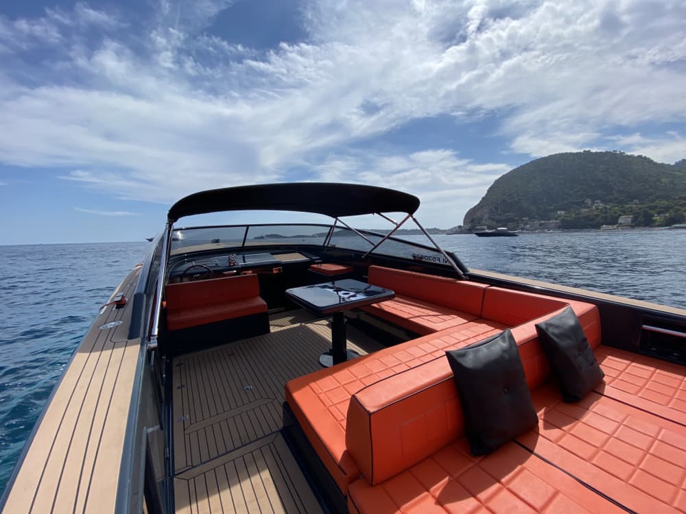 Μια ολόκληρη μέρα μαγείας στο Saint-Jean-Cap-Ferrat με μηχανοκίνητο σκάφος