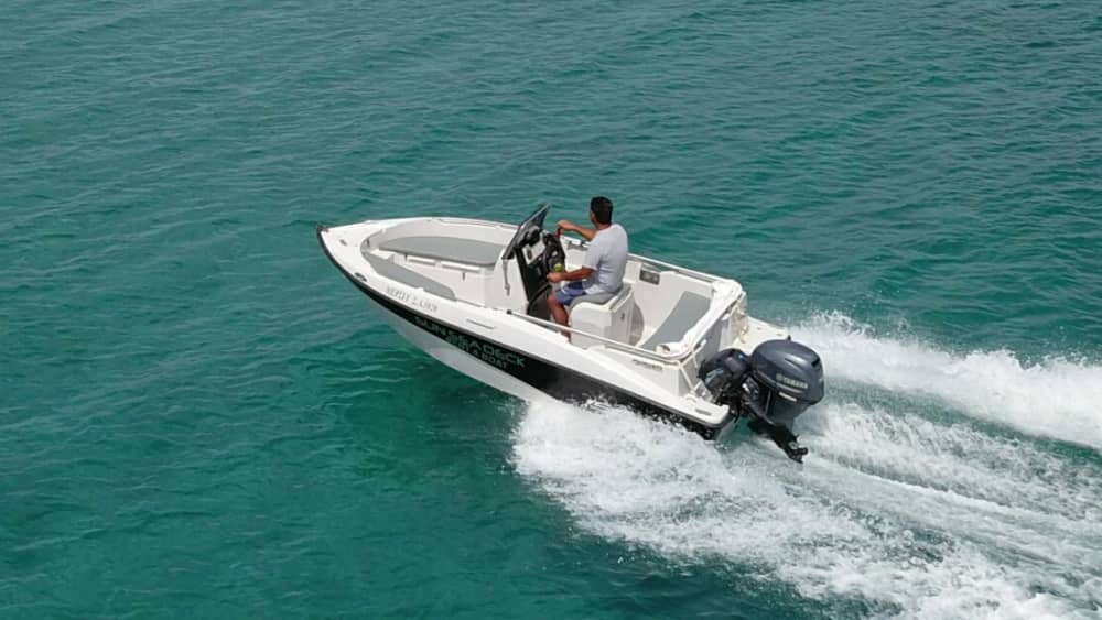 Odkryj brzegi Varkizy: jednodniowa wycieczka na pokładzie łodzi motorowej