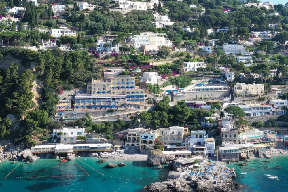 A day exploring Sorrento or Capri: La Dolce Vita on a sailing boat