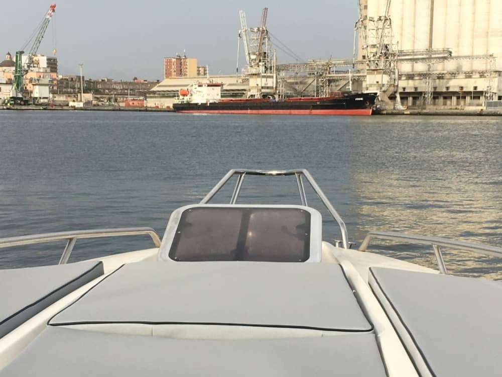 Ваш день в Неаполе: Арендуйте яхту Primatist Abbate G35, чтобы провести целый день, открывая для себя мир природы.