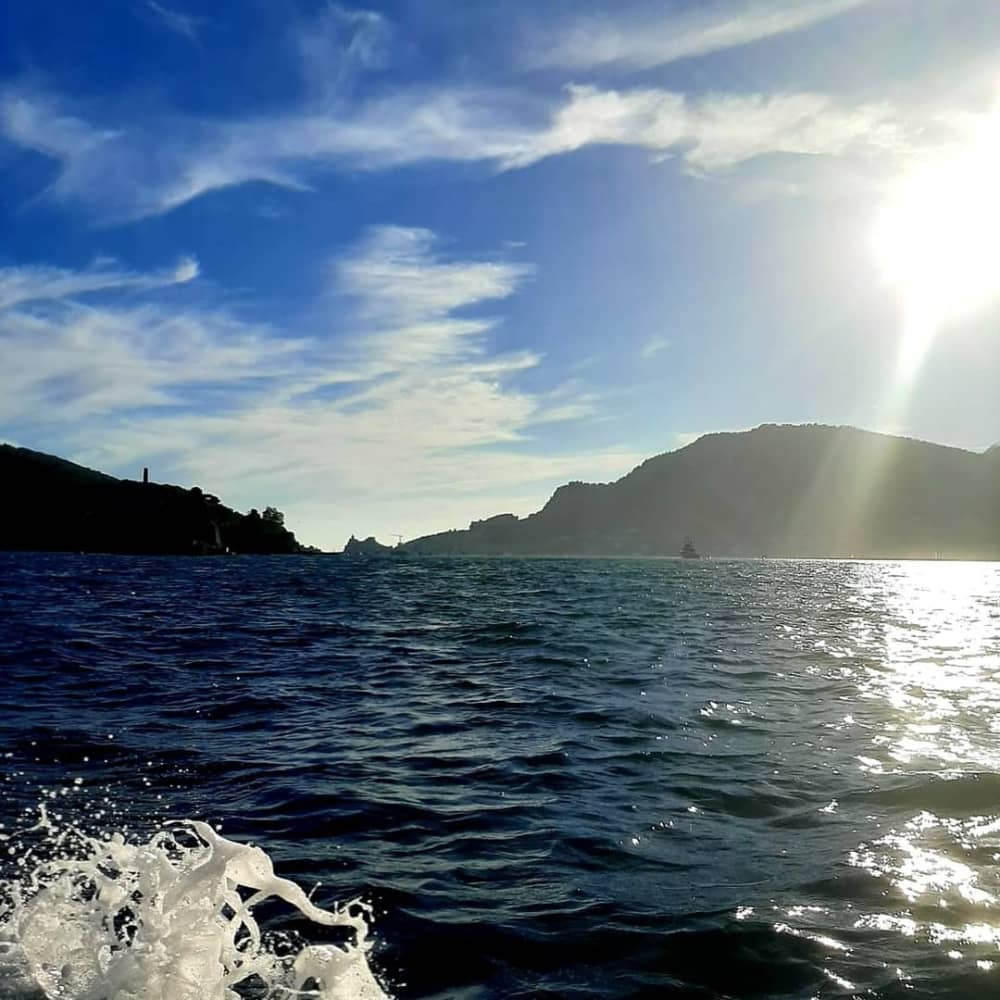 Profitez de 9 heures de balade en bateau à moteur à La Spezia