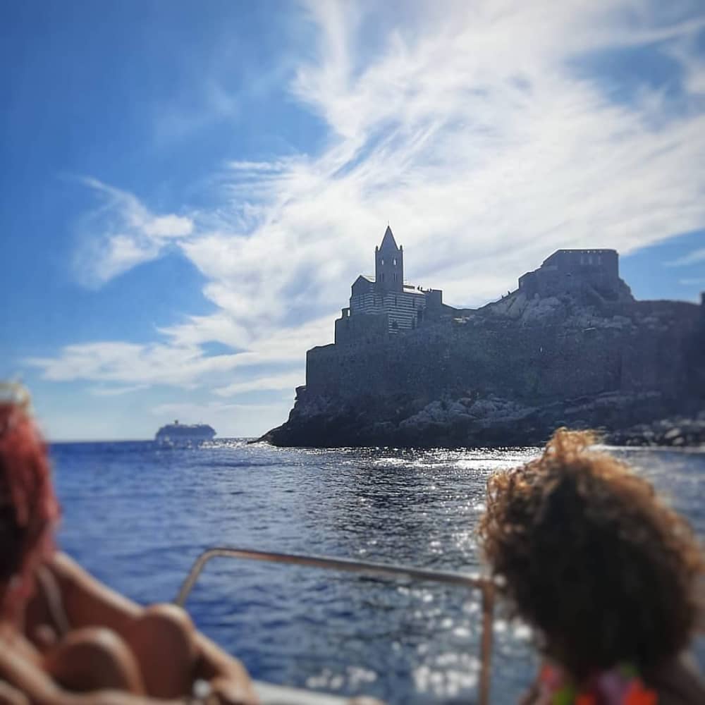 Profitez de 9 heures de balade en bateau à moteur à La Spezia