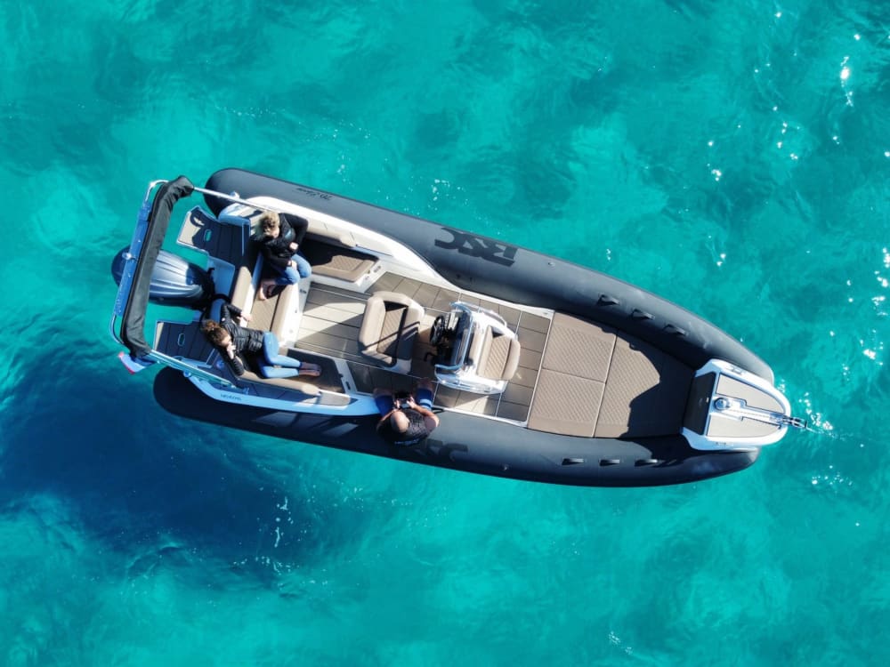 4-Hour Sea Excursion – Coves & Turquoise Waters