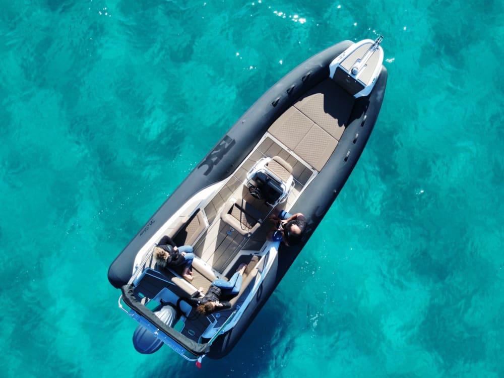 4-Hour Sea Excursion – Coves & Turquoise Waters