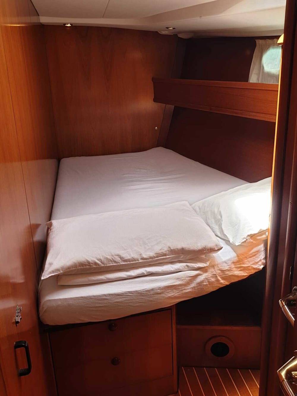 Sätt kursen mot glädjen: En heldag med autentisk segling på Ibiza på en segelbåt