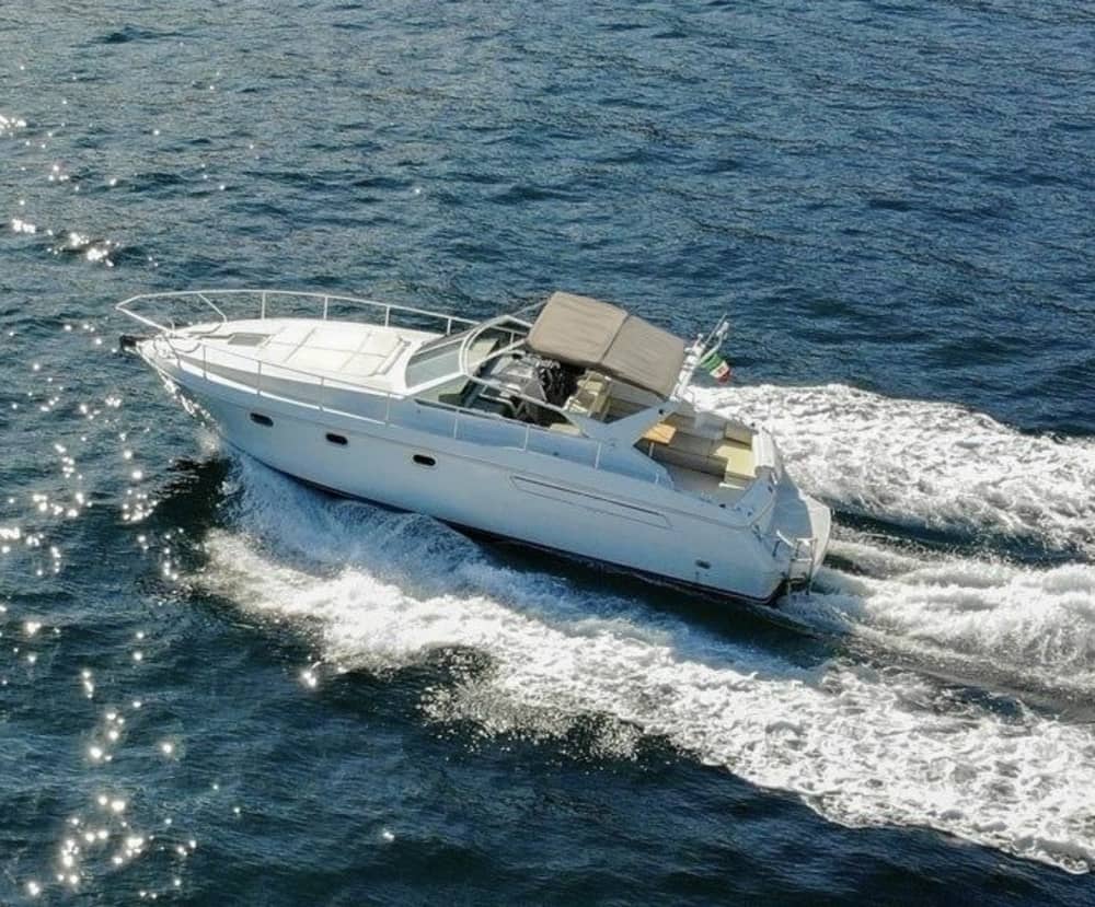 Discover Trapani on a motorboat for 8h