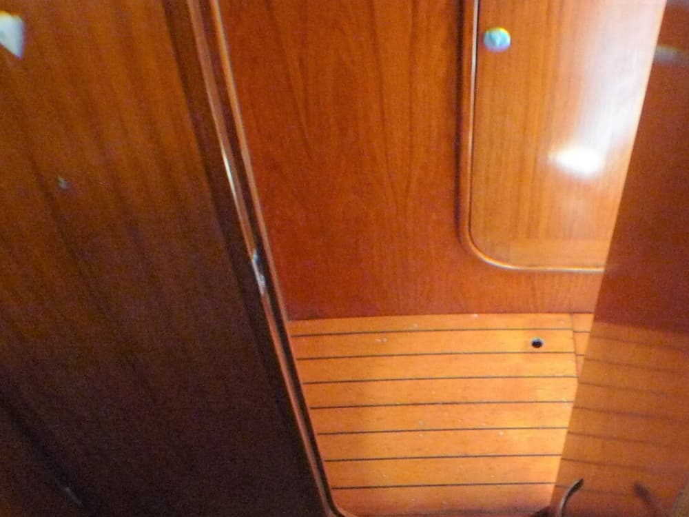 Pon rumbo a la alegría: Un día completo de navegación auténtica en Puerto de Mazarrón a bordo de un velero.