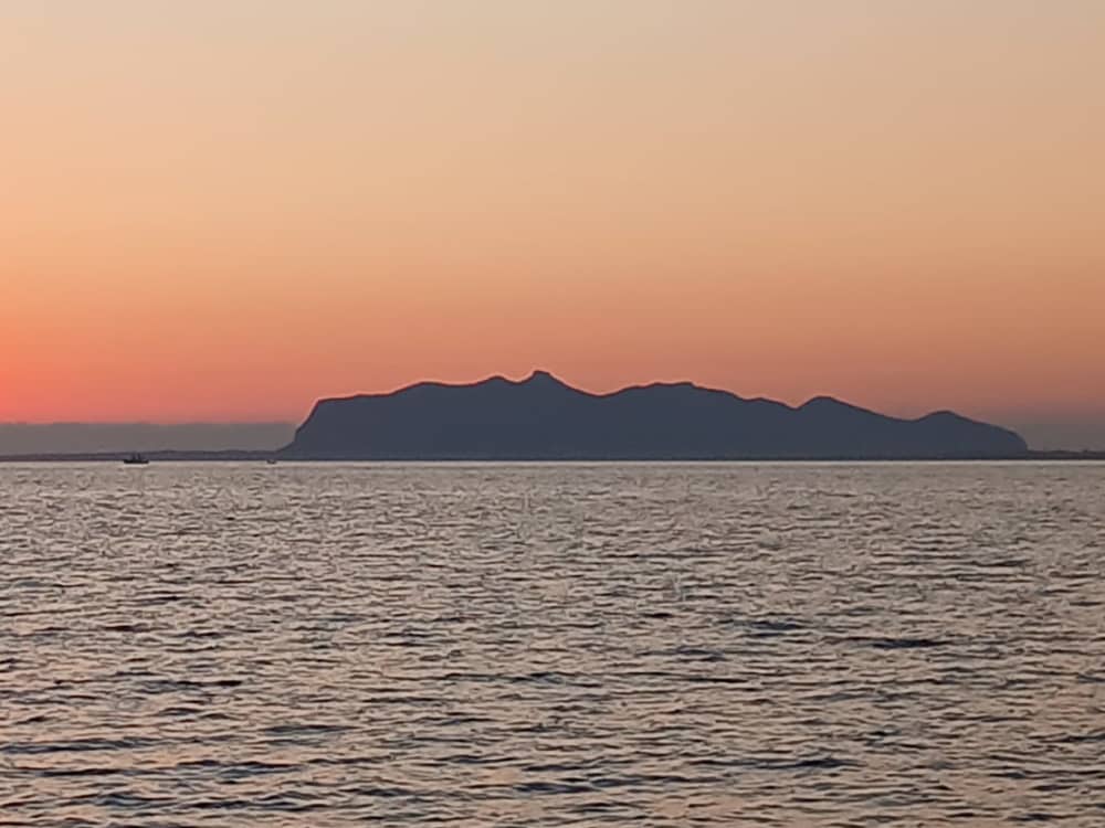 Gandolfo vinupplevelse: Solnedgång och aperitif vid Stagnone i Marsala