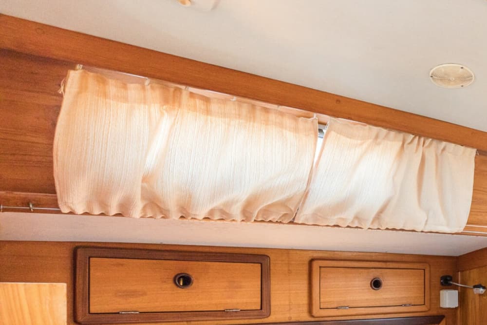 White, blue, and divine: A full day on a sailboat