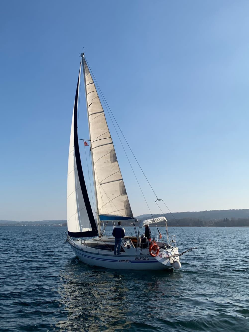 Εξερευνήστε το Sesto Calende και απολαύστε μια ολόκληρη μέρα ιστιοπλοΐας με ιστιοπλοϊκό