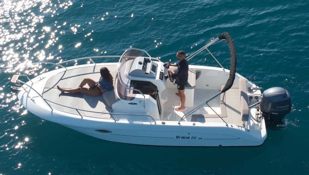 Ein Tag in La Herradura mit einem Motorboot