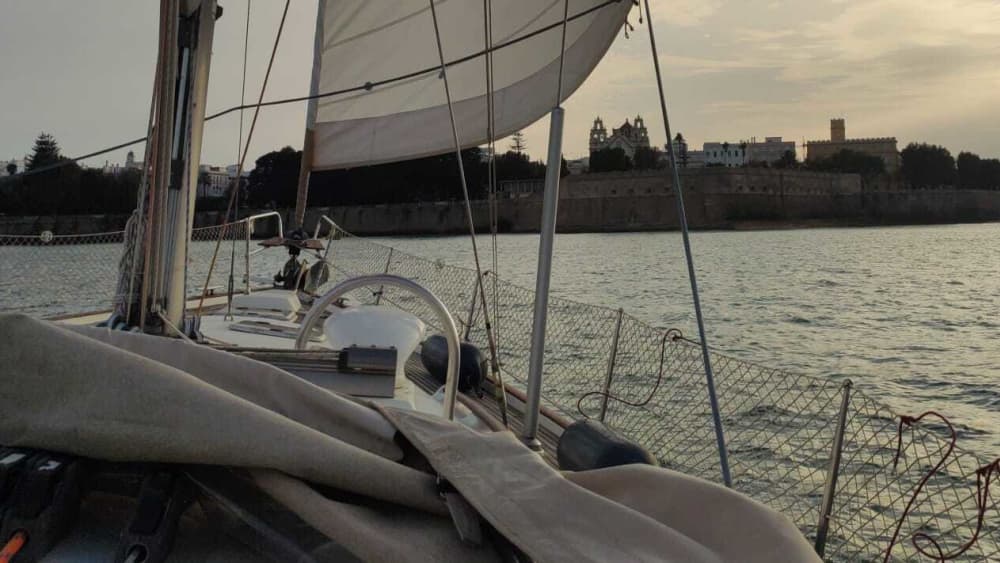Votre bateau à moteur privé pour une journée autour de la municipalité d'El Puerto de Santa María