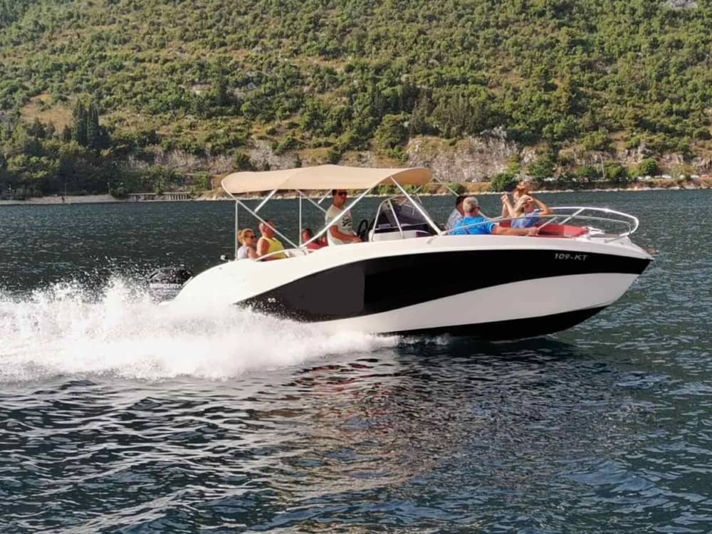 Half-day trip in Kotor on a motorboat