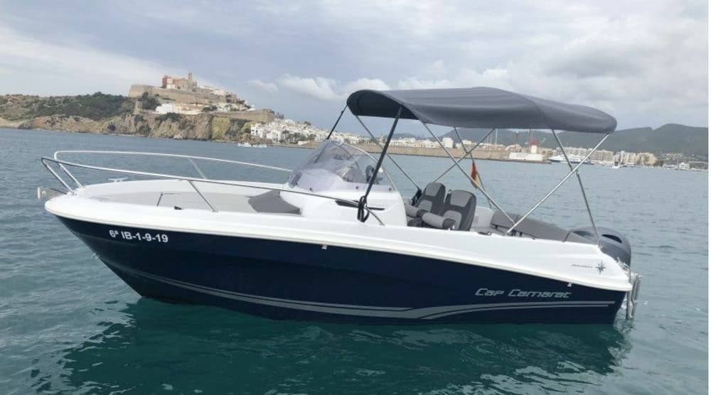 Escursione di mezza giornata alla scoperta di Cavalaire-sur-Mer: una breve fuga in motoscafo.