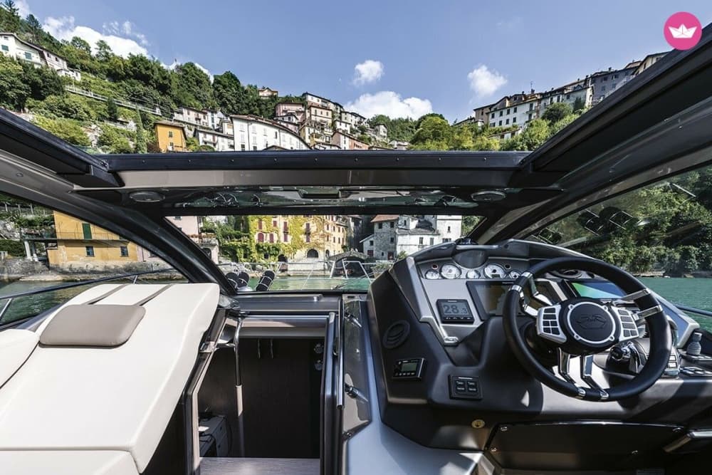 1 all-inclusive day aboard your private yacht: Cap d'Antibes / Lérins Islands