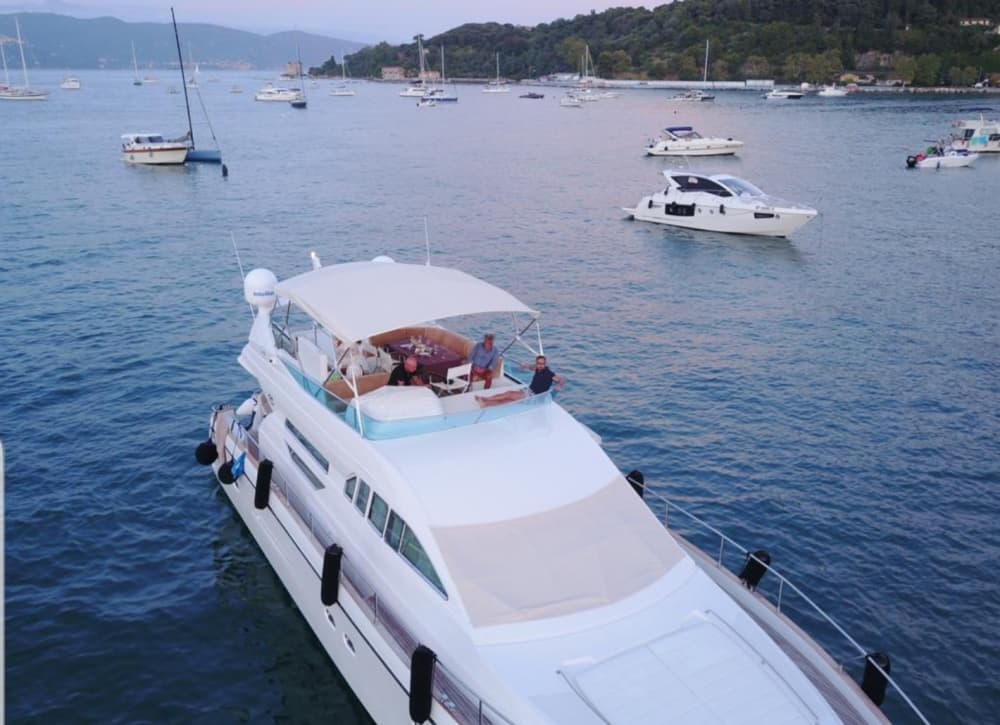 Une journée autour de La Spezia : profitez de 9 h de découverte en bateau à moteur