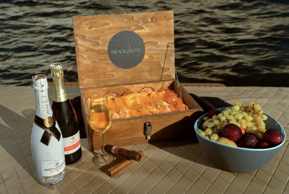 Caldera Premium Private Cruise (full day)