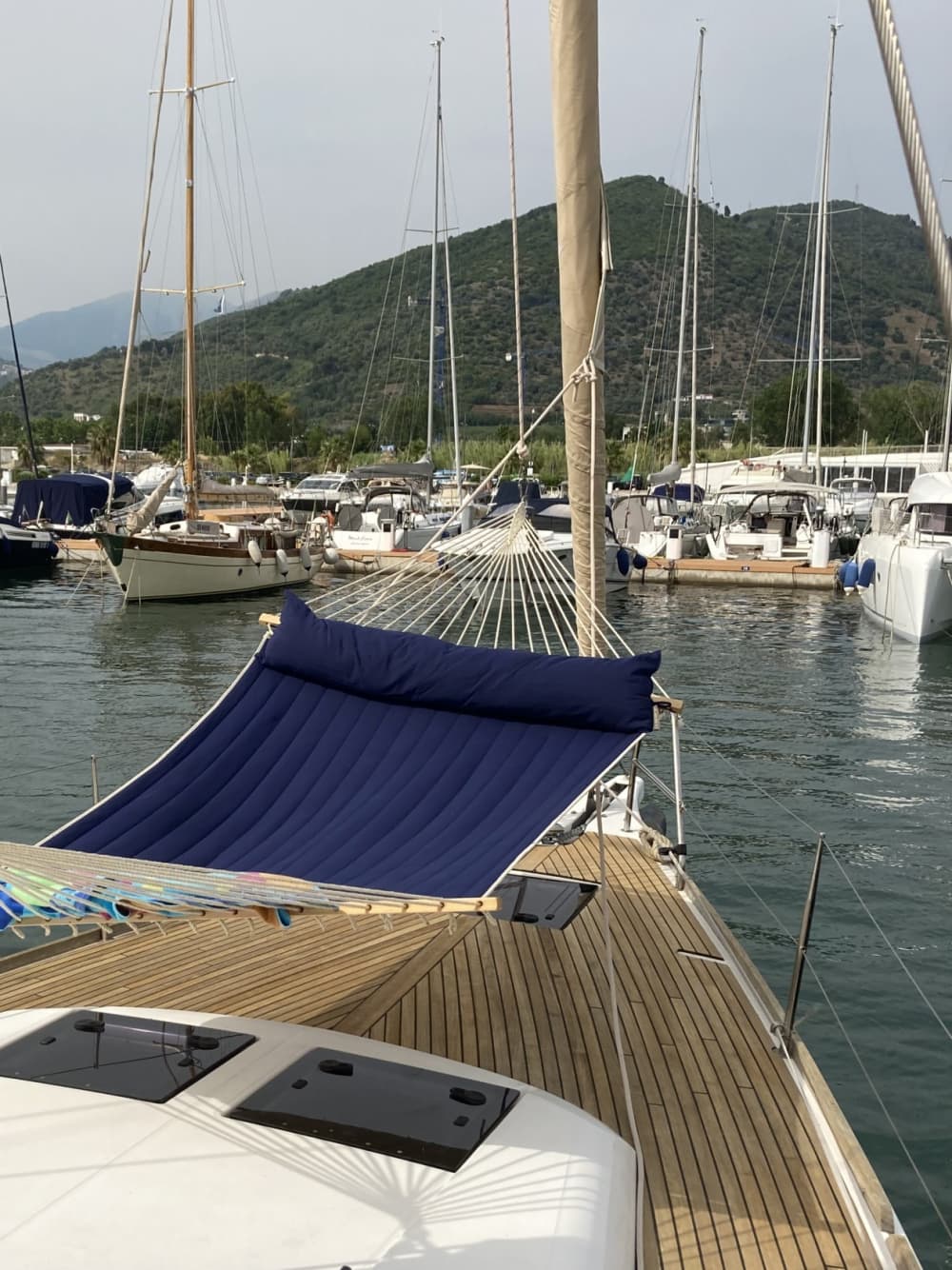 I sogni italiani iniziano in mare: un viaggio di 8 ore nel cuore della Costiera Amalfitana.